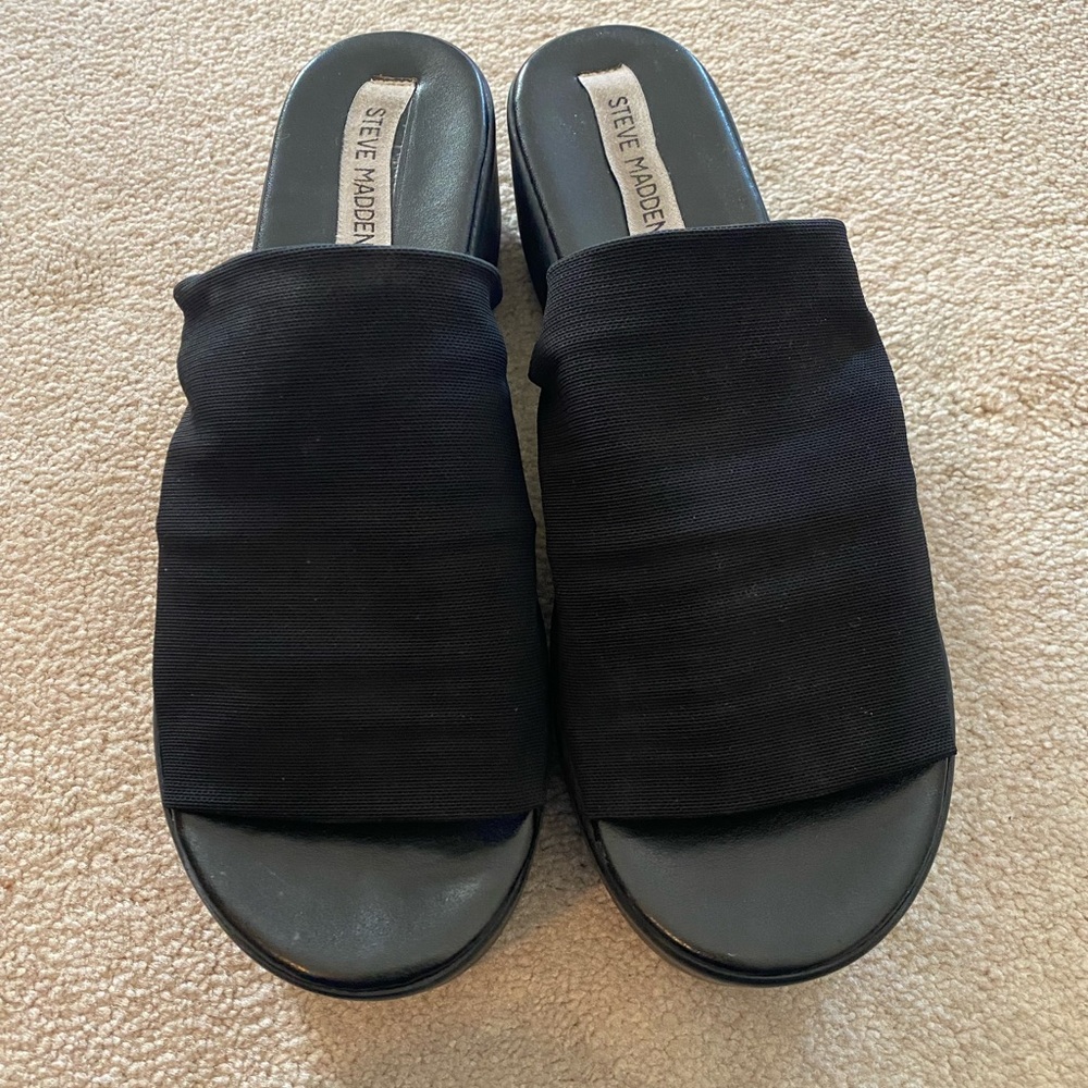 Slinky Black Platform Sandal